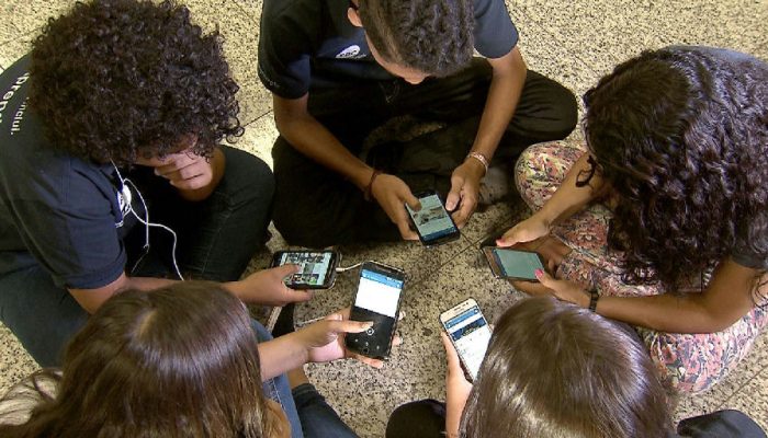 Especialistas alertam para deterioração global do ambiente de informação