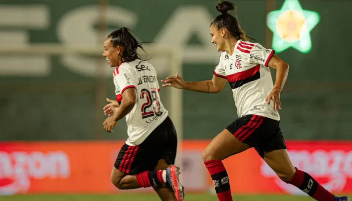 Flamengo supera o Fluminense no clássico e garante vaga nas semifinais da Copa do Brasil Feminina
