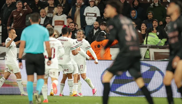 Fluminense garante vaga na semifinal da Libertadores após duelo tenso na Argentina