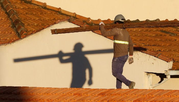 Governo destina R$ 133,8 bilhões a investimentos no projeto de orçamento para 2027