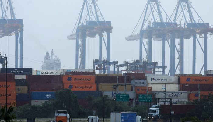 Governo libera R$ 13,5 bilhões em crédito para empresas atingidas por tarifas e instabilidade global