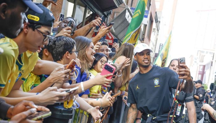 Zagueiro Gabriel Magalhães tranquiliza torcida sobre condição física para duelo crucial na Copa do Mundo