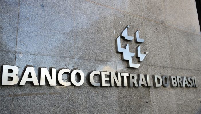 Banco Central mantém corte de juros e detalha estratégia contra choques de oferta