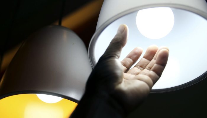 Enel reajusta luz em SP em 10,18% a partir deste sábado