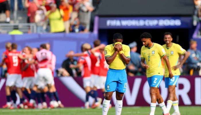 Copa de 2026: eliminação do Brasil vira manchete e gera críticas na imprensa global