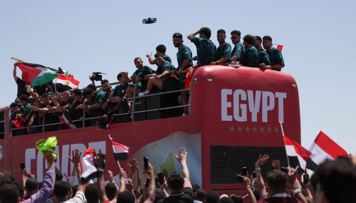 Seleção egípcia é aclamada como heroína após campanha histórica na Copa do Mundo