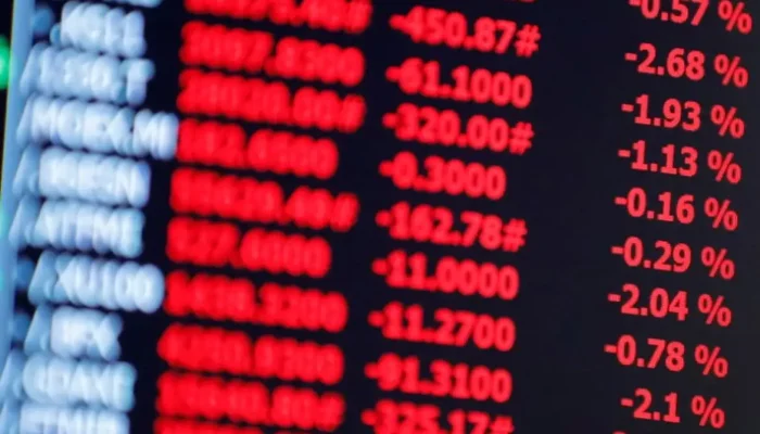 Inflação surpreende e impulsiona Ibovespa para maior patamar desde maio, dólar recua