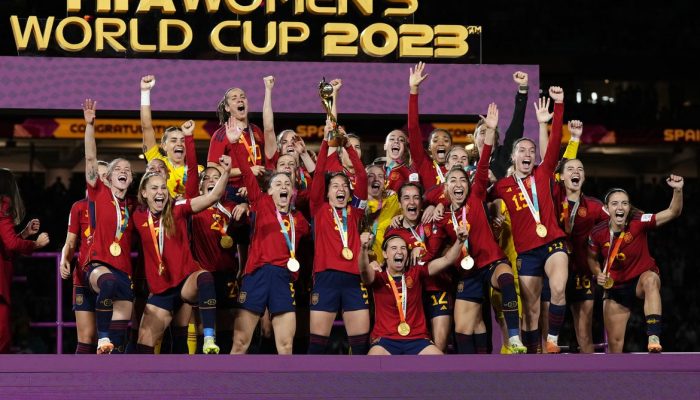 Espanha busca feito inédito e pode unificar títulos mundiais de futebol