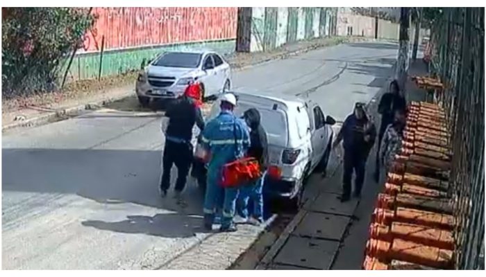 ela. O crime ocorreu na Rua Chubei Takagashi, por volta do meio-dia, e foi regis