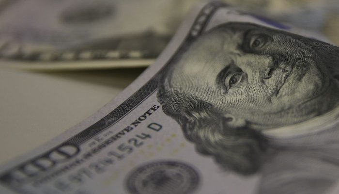 Tarifa de 25% dos EUA sobre exportações brasileiras entra em vigor com impacto bilionário