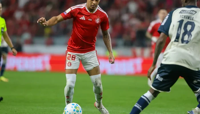 Internacional escapa do Z-4 após empate dramático com o Remo no Beira-rio
