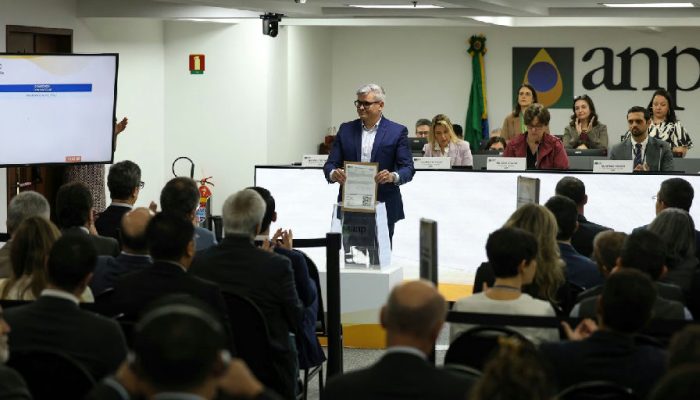 Leilão do pré-sal arremata sete blocos e gera R$ 530 milhões em bônus