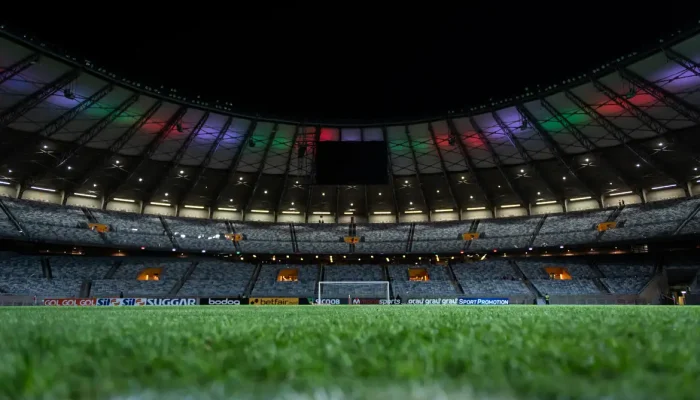 Libertadores: Cruzeiro e Flamengo empatam no Mineirão em duelo brasileiro