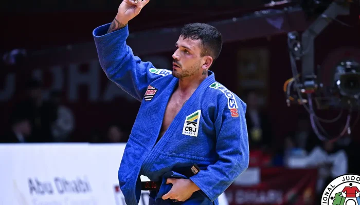 Medalhista olímpico Daniel Cargnin garante ouro no Grand Slam de Lausanne com ippon no fim