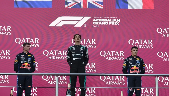 Russell bate Verstappen por 0.1s no Azerbaijão e acirra disputa por título de 2026 na F1