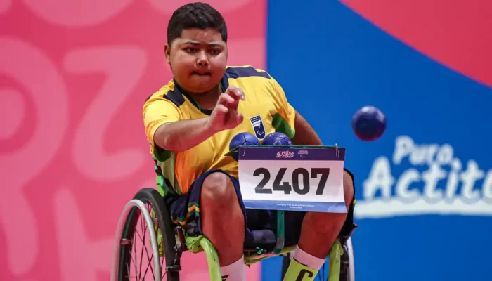 Seul coroa José Antônio Santos, 19, campeão mundial de bocha
