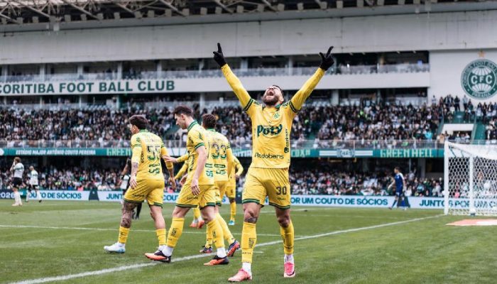 Triunfo do Mirassol sobre o Coritiba mantém Vasco e Inter no Z4 do Brasileirão