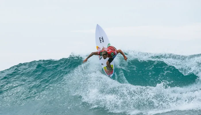 WSL retira etapa de Abu Dhabi do calendário mundial de surfe 2026